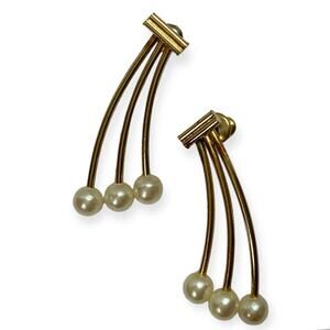 Pearl gold tone pierced earrings, Classic quality made fashion jewelry